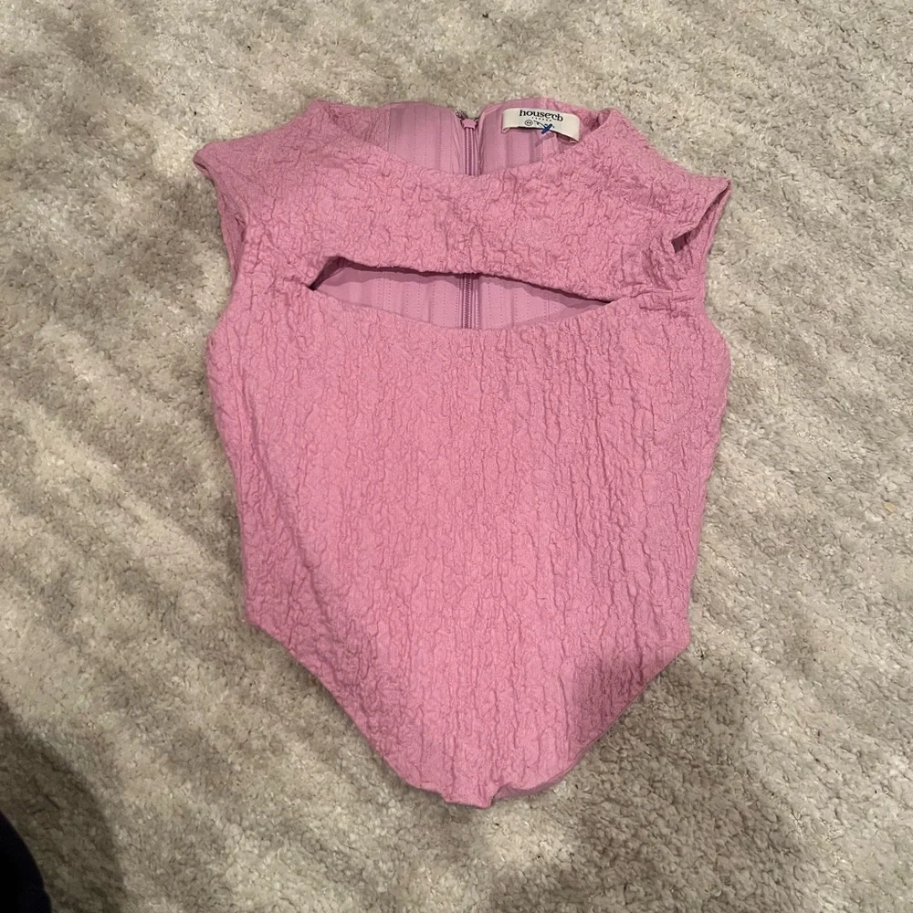 Elegant Pink Textured Women's Top - Picture 2 of 4